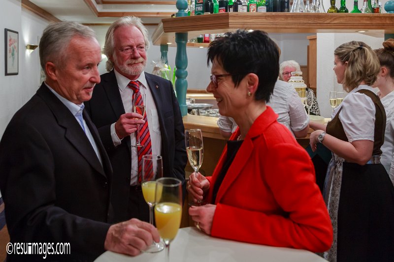 chd121_021.jpg - Geburtstagsfeier